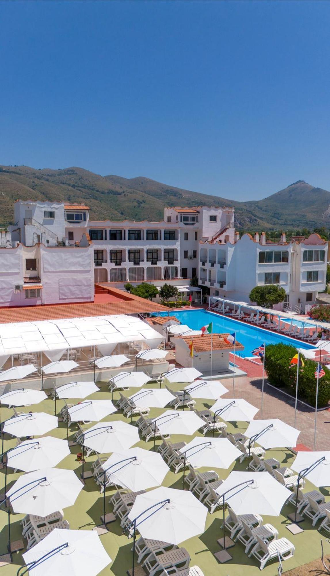 International Resort Mondragone Exterior foto